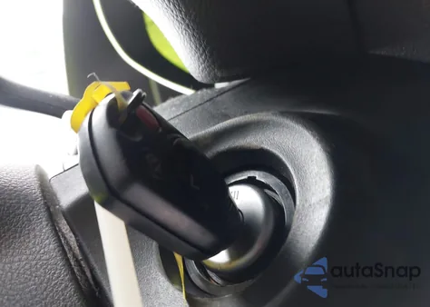 2014 Ford Focus Se z USA, uszkodzony, nr VIN 1FADP3F22EL274271